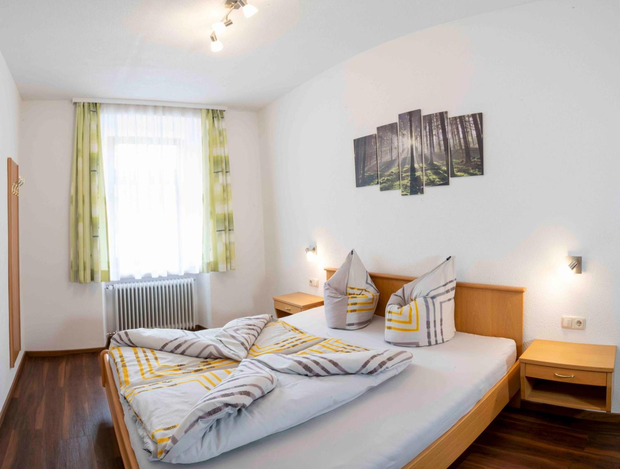 Landhaus Zangerl - Kobelerhof Landeck Bilik gambar